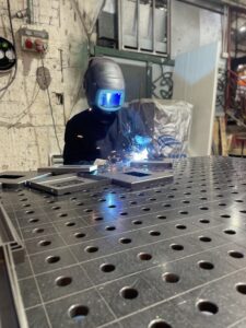 ריתוך אלומיניום מתכות במפעל מתכת עובדיה אייל